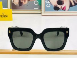 Picture of Fendi Sunglasses _SKUfw50791602fw